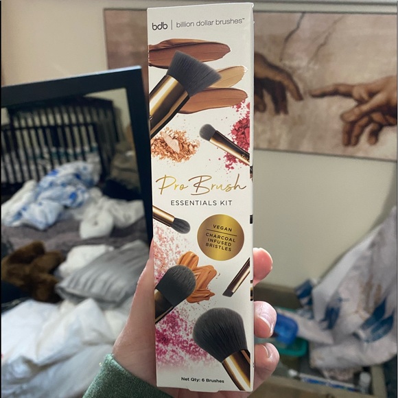 Makeup brush set - Picture 2 of 3